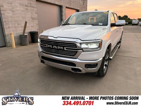 Used 2019 RAM 1500 Laramie AWD/4WD image 5