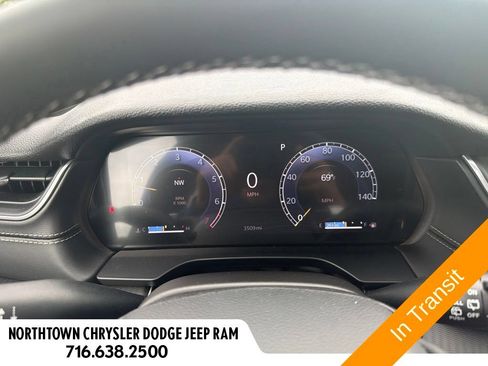Used 2025 Jeep Grand Cherokee Laredo X w/ Luxury Tech Group I AWD/4WD image 21