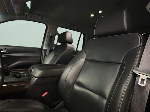 Used 2017 Chevrolet Tahoe LT w/ LT Signature Package image 9