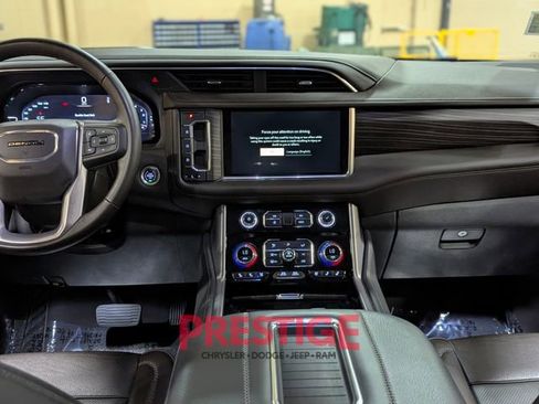 Used 2024 GMC Yukon Denali image 22