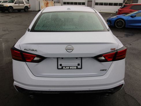 Certified 2025 Nissan Altima 2.5 SR w/ SR Premium Package AWD/4WD image 4