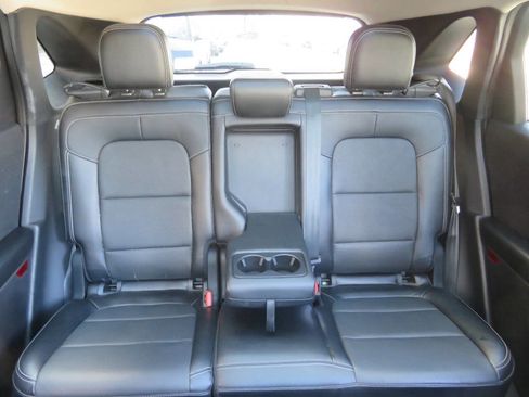 Used 2020 Ford Escape Titanium image 23