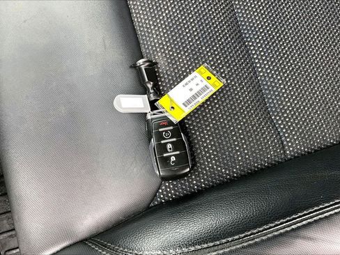 Used 2020 RAM 1500 Big Horn w/ Built-to-serve Edition image 33