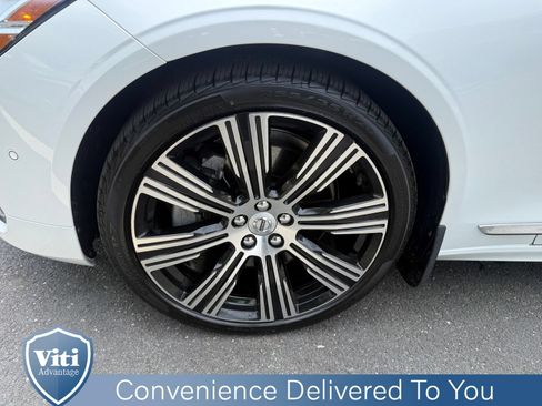 Certified 2023 Volvo S90 B6 Ultimate w/ Protection Package Premier AWD/4WD image 12