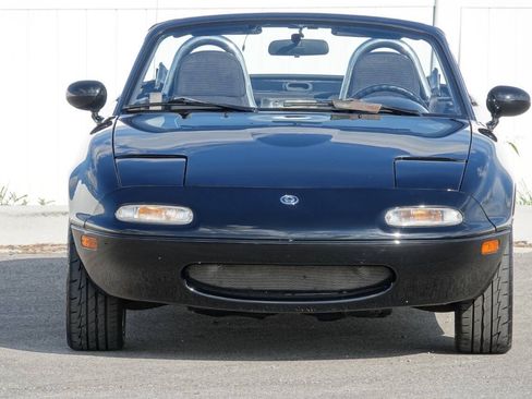 Used 1996 MAZDA MX-5 Miata RWD image 59