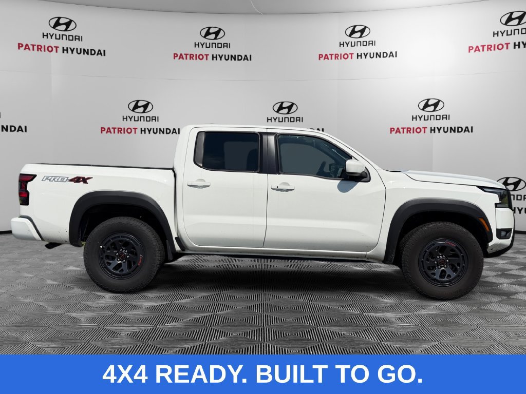 Used 2026 Nissan Frontier PRO-4X AWD/4WD image 2