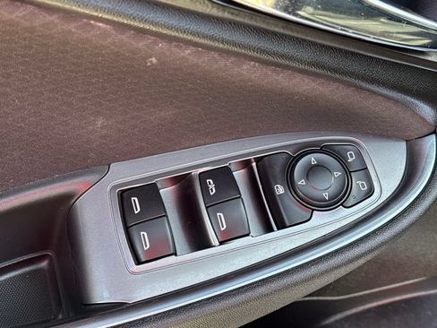 Used 2019 Chevrolet Malibu LT w/ Driver Confidence Package FWD image 12