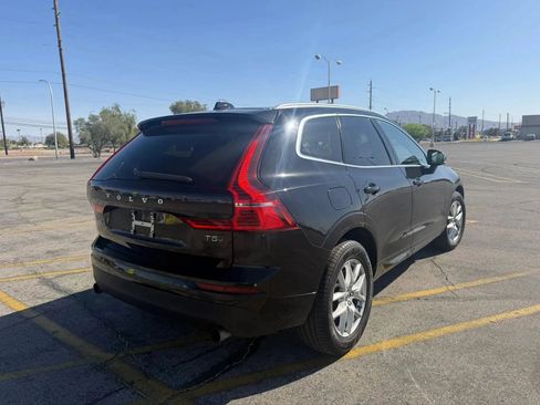 Used 2018 Volvo XC60 T5 Momentum w/ Vision Package AWD/4WD image 5