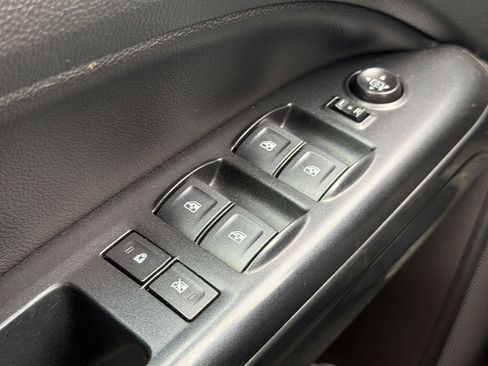 Used 2022 GMC Canyon AT4 AWD/4WD image 11