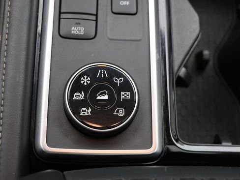 Used 2022 Nissan Pathfinder SL w/ SL Premium Package image 28