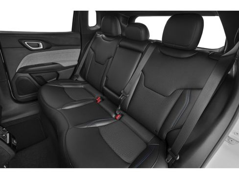 Certified 2025 Jeep Compass Limited AWD/4WD image 10