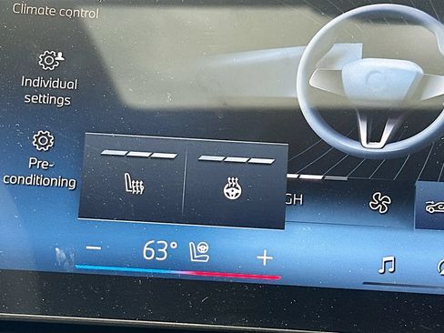 New 2026 BMW i5 eDrive40 w/ Premium Package AWD/4WD image 21
