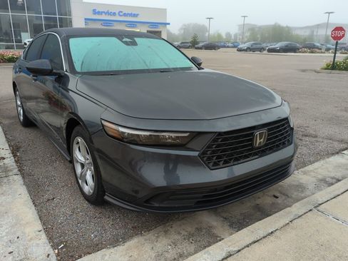 Used 2023 Honda Accord LX image 2