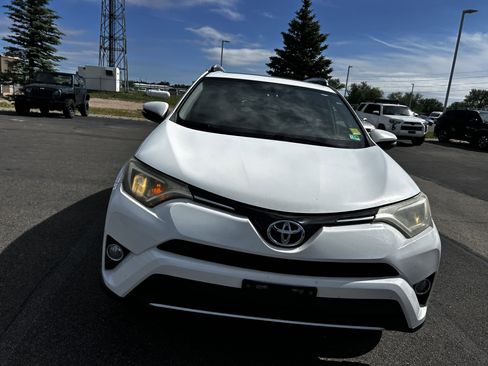 Used 2016 Toyota RAV4 XLE AWD/4WD image 8