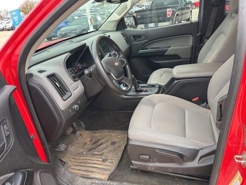 Used 2018 Chevrolet Colorado W/T w/ WT Convenience Package image 16