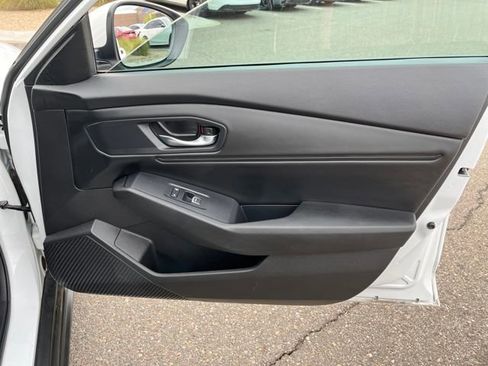 Certified 2023 Honda Accord EX image 25