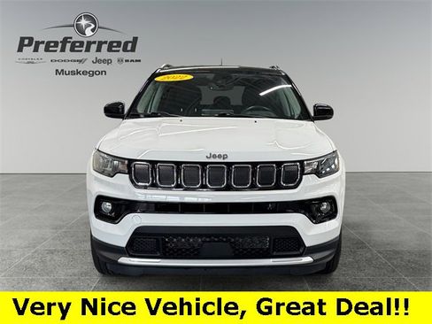 Used 2022 Jeep Compass Limited image 12