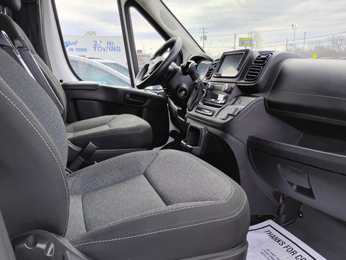 Used 2023 RAM ProMaster 3500 w/ Convenience Group FWD image 10
