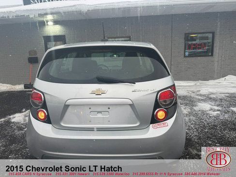 Used 2015 Chevrolet Sonic LT image 4