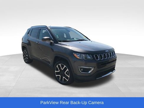 Used 2018 Jeep Compass Limited w/ Navigation Group AWD/4WD image 11