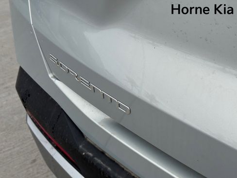 New 2026 Kia Sorento S image 29