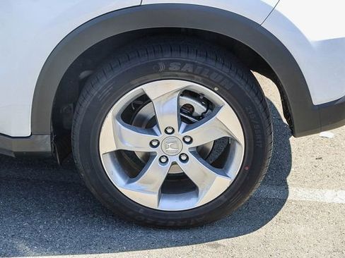 Used 2021 Honda HR-V LX image 12