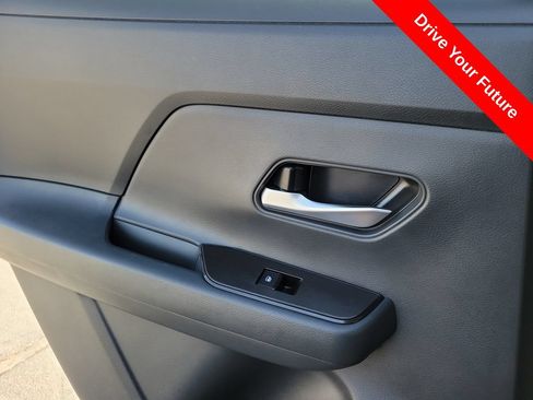 Used 2026 Nissan Kicks SV w/ SV Premium Package FWD image 21