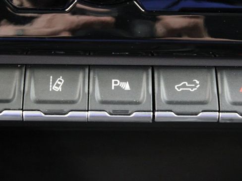 Used 2024 GMC Sierra 2500 Denali w/ Technology Package image 71