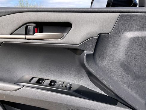 New 2026 Toyota Camry LE w/ Convenience Package FWD image 18