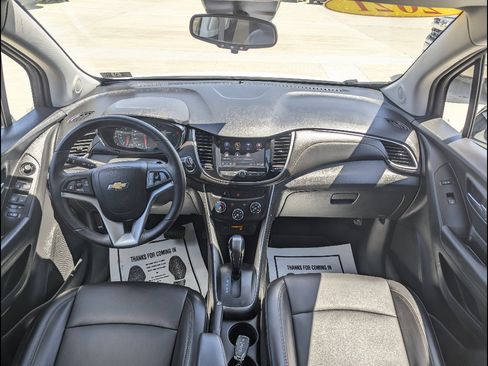 Used 2021 Chevrolet Trax LT w/ Redline Edition AWD/4WD image 22