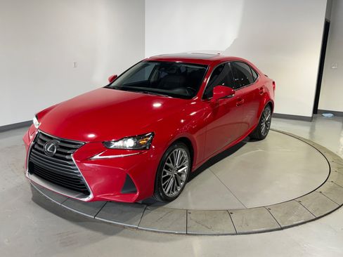Used 2018 Lexus IS 300 AWD w/ Comfort Package image 5