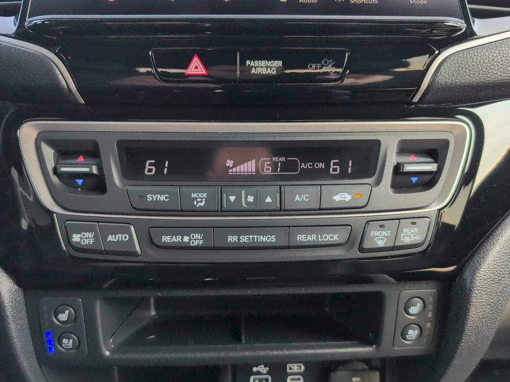 Used 2025 Honda Ridgeline Black Edition image 24