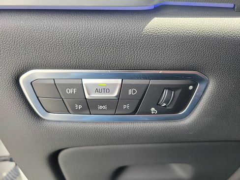 Used 2023 BMW X5 sDrive40i w/ M Sport Package RWD image 24
