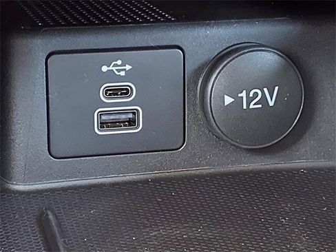 Used 2025 Ford Escape Active w/ Cold Weather Package image 17