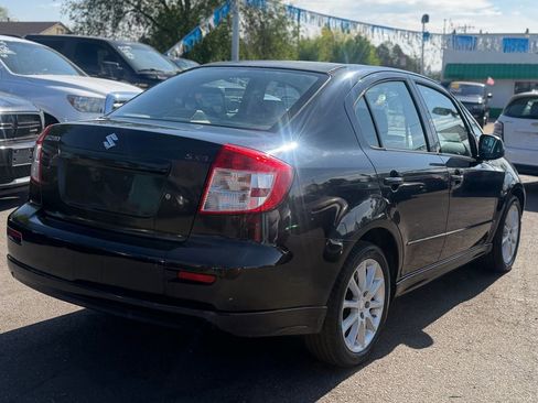 Used 2008 Suzuki SX4 Sport FWD image 2