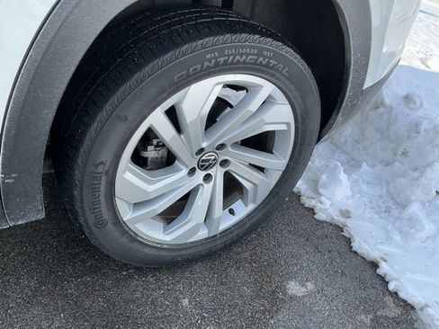 Used 2020 Volkswagen Atlas Cross Sport SEL image 15