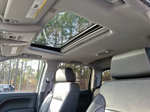 Used 2017 Chevrolet Silverado 1500 LTZ Z71 w/ Redline Edition image 17