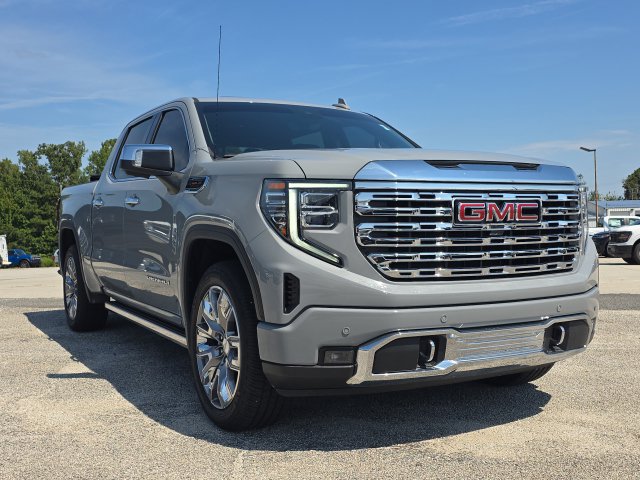 Used 2024 GMC Sierra 1500 Denali AWD/4WD image 7