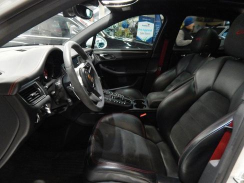 Used 2017 Porsche Macan GTS image 17