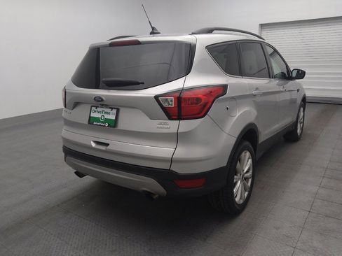 Used 2019 Ford Escape SEL image 9