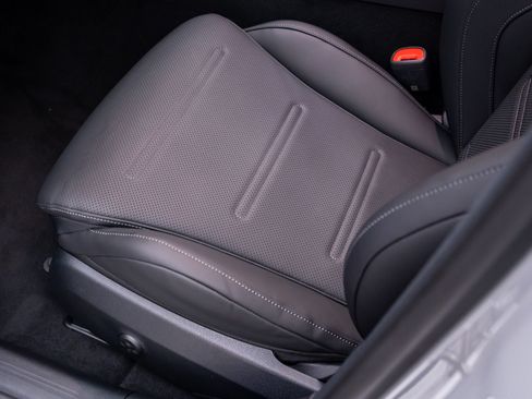 New 2027 Mercedes-Benz E 53 AMG e 4MATIC Sedan image 16