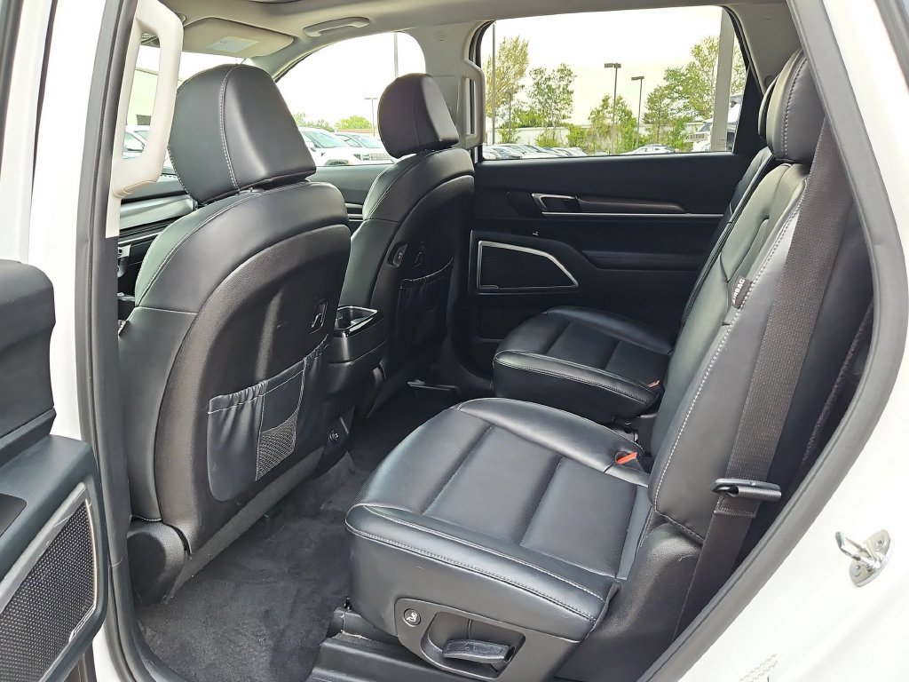 Used 2025 Kia Telluride S AWD/4WD image 28