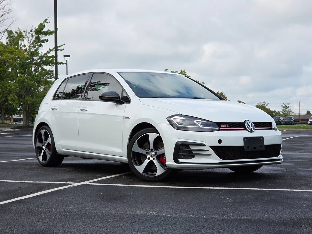 Used 2019 Volkswagen Golf 4-Door FWD image 2