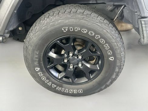 Used 2020 Jeep Wrangler Unlimited Sport AWD/4WD image 35