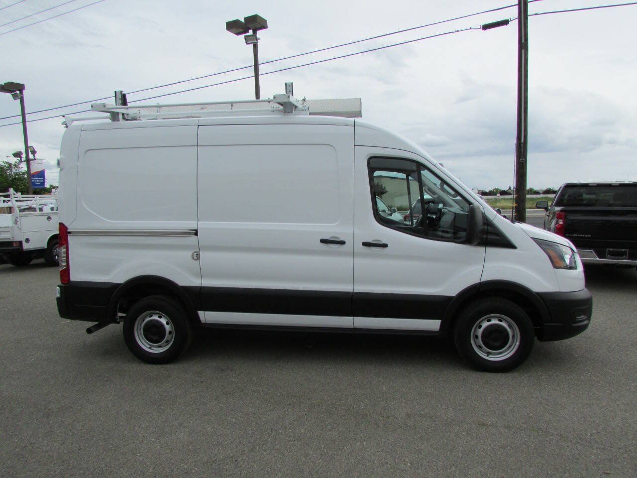 Used 2023 Ford Transit 350 Medium Roof w/ Interior Upgrade Package RWD image 5