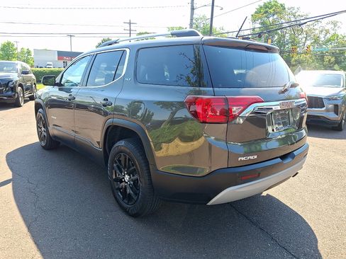 Used 2019 GMC Acadia SLT FWD image 4
