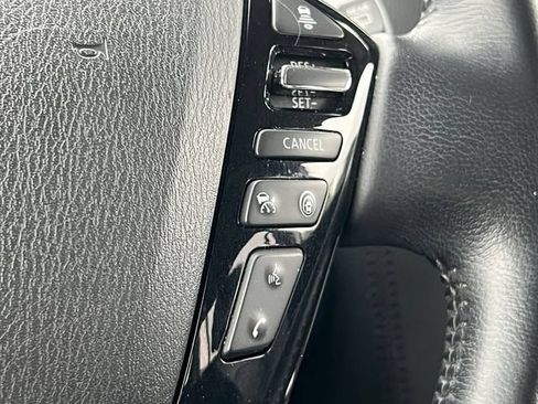 Used 2024 Nissan Armada SL RWD image 12
