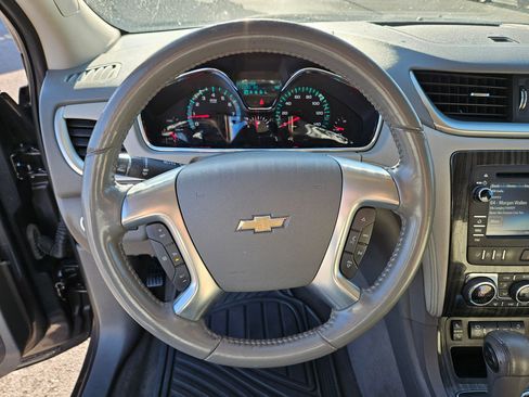 Used 2013 Chevrolet Traverse LT AWD/4WD image 16