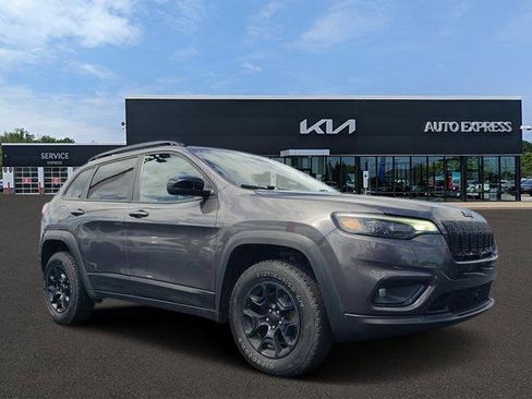 Used 2022 Jeep Cherokee Latitude w/ Trailer Tow Group AWD/4WD image 1