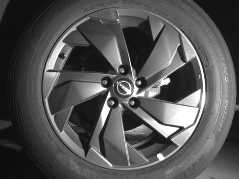 Used 2025 Nissan Rogue SV image 14